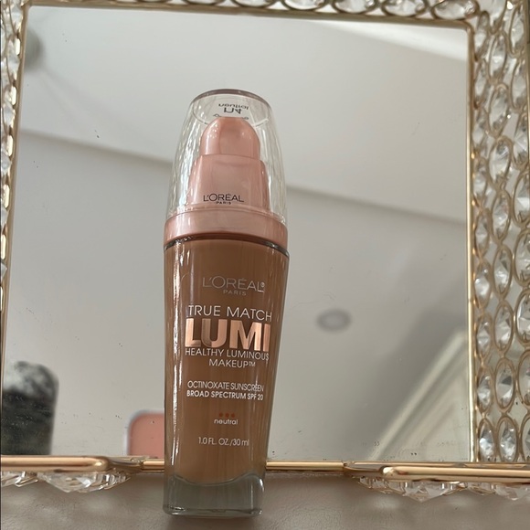 L'Oreal True Match Lumi Healthy Luminous‎ Makeup - Neutral - Picture 1 of 2